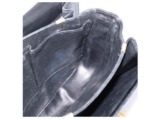 Céline Sac à épaule CELINE en cuir noir et or Auth 205144 Doré - vue 19