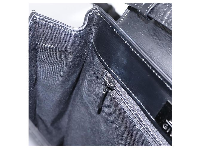 Sac à main GIVENCHY en cuir 2way Noir Auth BA15552A - vue 23