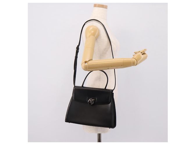 Sac à main GIVENCHY en cuir 2way Noir Auth BA15552A - vue 24
