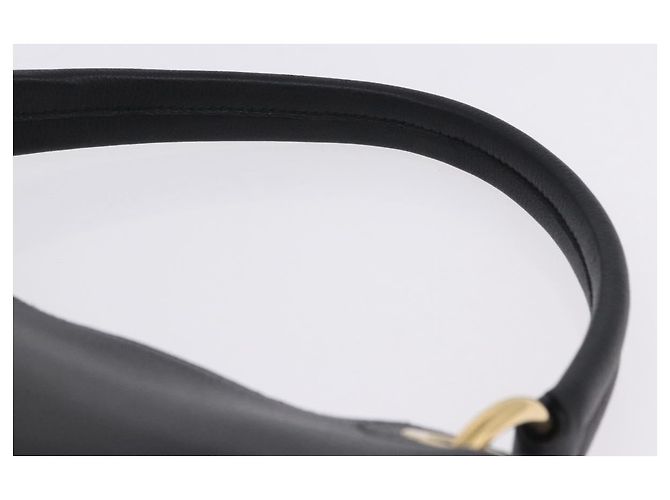 Bolsa de Ombro PRADA em Couro Preto e Dourado Auth ka6289M - vista 7