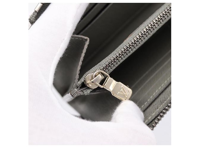 LOUIS VUITTON Monogram Titanium Portefeuille Cosmos Wallet M63237 LV Auth 204961 Castaño - vista 20