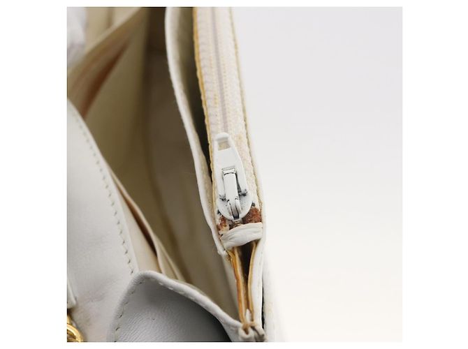Bolso de hombro con cadena CHANEL Piel Caviar White Gold CC Auth 204805 Blanco Dorado - vista 29
