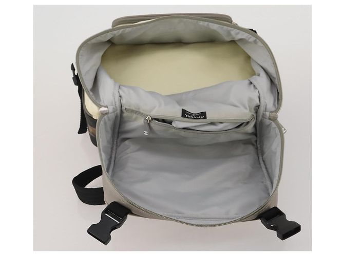 Mochila CHANEL Sports Line COCO Mark Nylon Couro Bege Silver CC Auth bs37020 Prata - vista 10