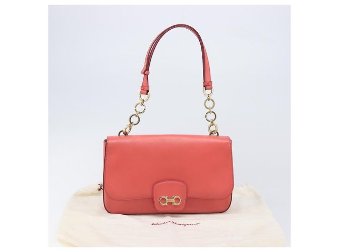 Borsa a tracolla Salvatore Ferragamo Gancini Chain in pelle Pink Gold Auth 204648A Rosa - vista 12