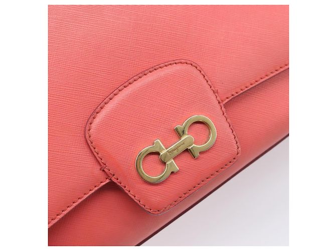 Borsa a tracolla Salvatore Ferragamo Gancini Chain in pelle Pink Gold Auth 204648A Rosa - vista 19