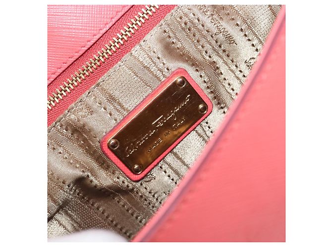 Borsa a tracolla Salvatore Ferragamo Gancini Chain in pelle Pink Gold Auth 204648A Rosa - vista 21