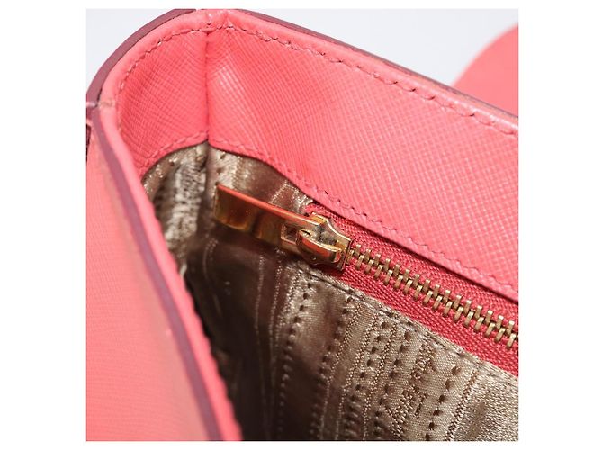Borsa a tracolla Salvatore Ferragamo Gancini Chain in pelle Pink Gold Auth 204648A Rosa - vista 24