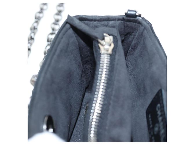 CHANEL Pochette épaule à chaîne en agneau noir argenté CC Auth 200770SAM - vue 27