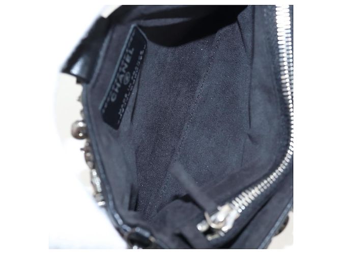 CHANEL Pochette épaule à chaîne en agneau noir argenté CC Auth 200770SAM - vue 9
