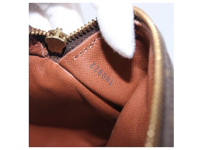 Bolso de mano LOUIS VUITTON Monogram Papillon 30 M51385 LV Auth 203667A Monograma - vista 12