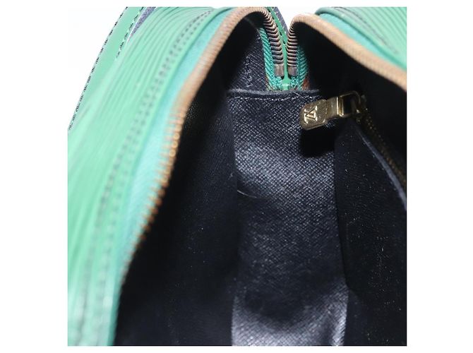 Bolsa de Ombro LOUIS VUITTON Epi Jeune Fille MM Verde M52154 LV Auth 202611 - vista 26