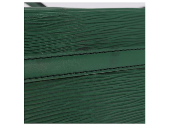 Bolsa de Ombro LOUIS VUITTON Epi Jeune Fille MM Verde M52154 LV Auth 202611 - vista 3