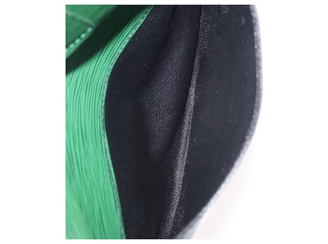 Bolsa de Ombro LOUIS VUITTON Epi Jeune Fille MM Verde M52154 LV Auth 202611 - vista 31