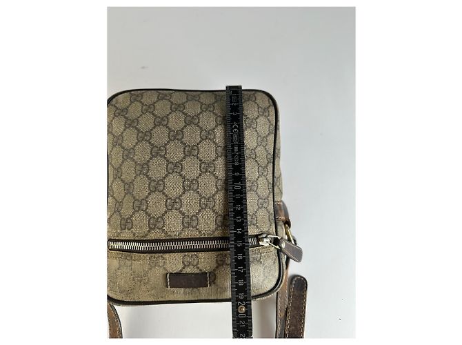 Vintage Gucci GG Supreme Schultertasche mit Klappe c. 2010s Beige Brown - Ansicht 10