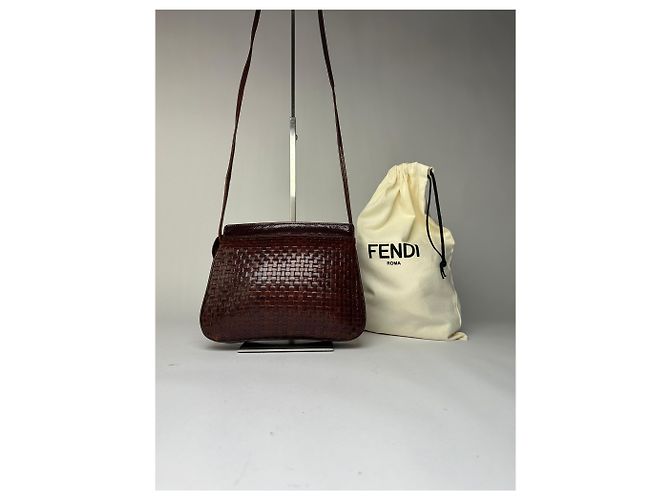 Zucchino Vintage Fendi Gesteppte Leder-Umhängetasche mit Klappe Ende der 1990er Dunkelbraun - Ansicht 2