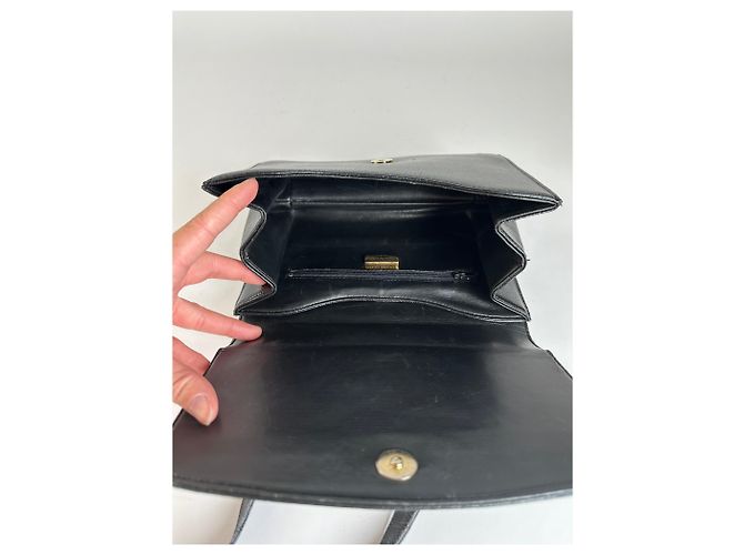 Sac à main Vintage Givenchy Logo 4G en cuir grainé, fin des années 1970, Noir - vue 3