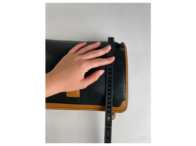 Céline Vintage Celine Blazon Leather Clutch Late 1980s Black Beige - view 8
