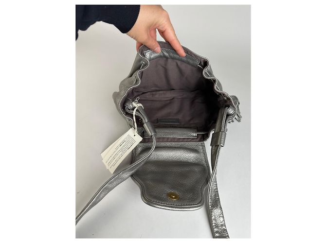 Vintage See by Chloé Crossbody-Tasche mit Klappe aus Narbenleder ca. Mitte der 2000er Silber Metallisch - Ansicht 3