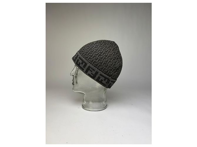 Vintage Fendi Zucca Wollmütze Grau ca. Ende der 2000er - Ansicht 10