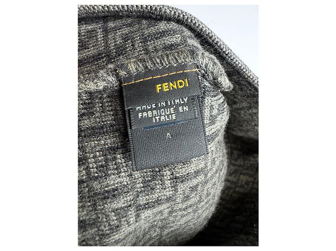 Vintage Fendi Zucca Wollmütze Grau ca. Ende der 2000er - Ansicht 6