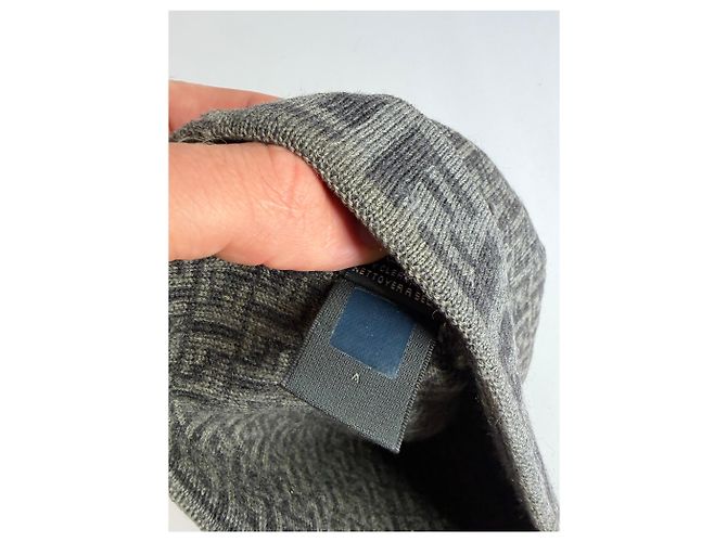 Vintage Fendi Zucca Wollmütze Grau ca. Ende der 2000er - Ansicht 8