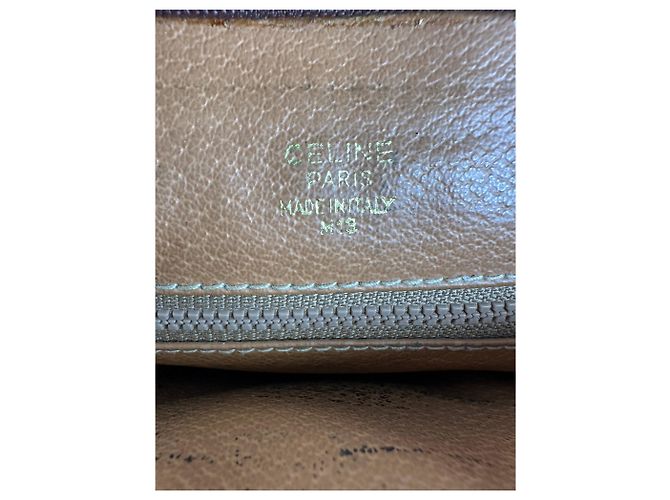 Edge Céline Vintage Celine Macadam Canvas Bifold Wallet Late 1980s Brown - view 5