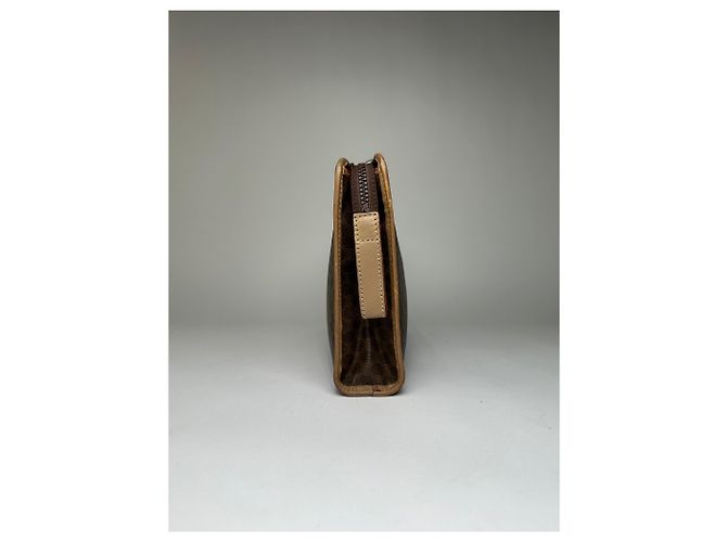 Edge Céline Vintage Celine Macadam Canvas Bifold Wallet Late 1980s Brown - view 6