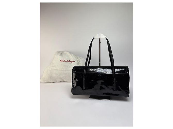 Gancini Salvatore Ferragamo Vintage Ferragamo Patent Structured Top-Handle Bag Late 1990s Black - view 2