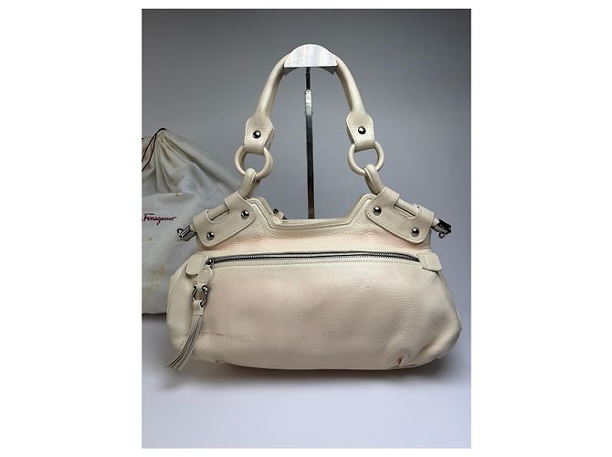 Gancini Salvatore Ferragamo Vintage Ferragamo Soft Leather Hobo Bag Mid-2000s Ivory White - view 13