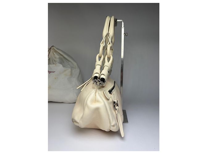 Gancini Salvatore Ferragamo Vintage Ferragamo Soft Leather Hobo Bag Mid-2000s Ivory White - view 7