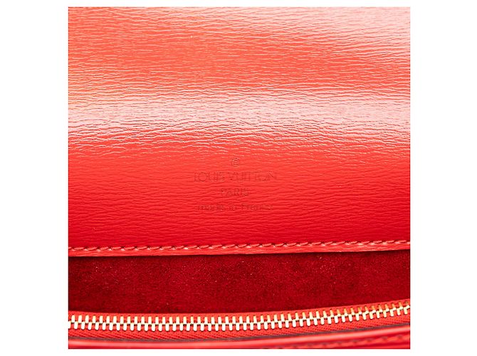 Borsa a tracolla Louis Vuitton Epi Buci rossa Rosso - vista 5