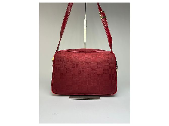 Vintage Givenchy 4G Logo Schultertasche mit Klappe Ende der 1990er Jahre Rot - Ansicht 15