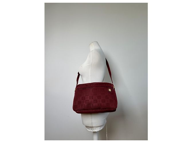 Vintage Givenchy 4G Logo Schultertasche mit Klappe Ende der 1990er Jahre Rot - Ansicht 5