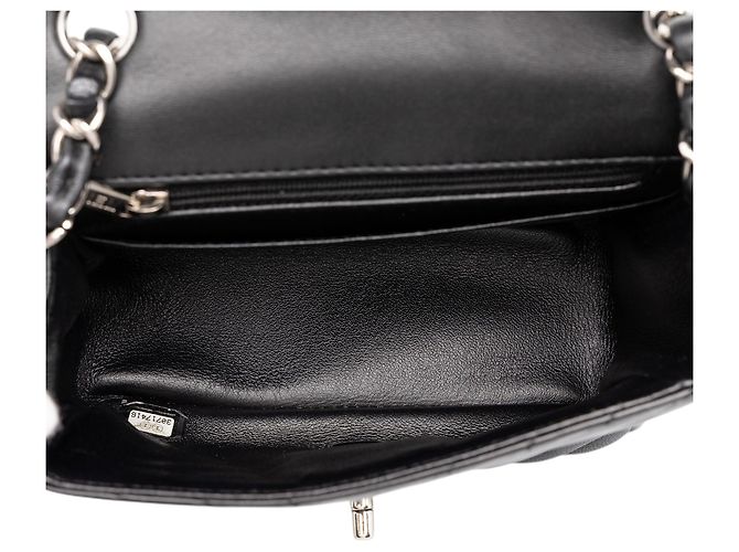 Borsa a tracolla Chanel Mini Square Classic Chevron in pelle d'agnello con patta singola, nera Nero - vista 4