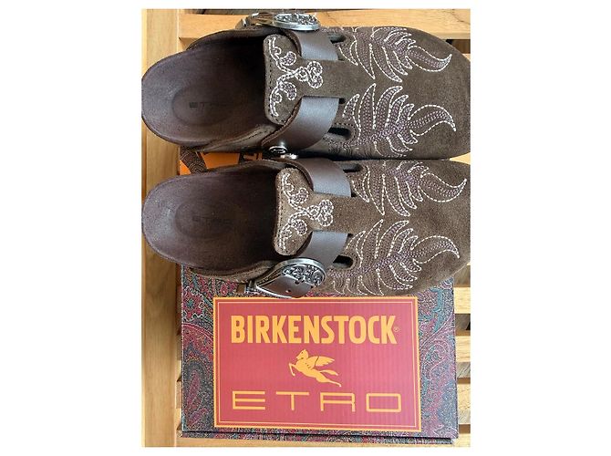 Birkenstock x Etro Zoccoli in camoscio marrone ricamati - vista 5