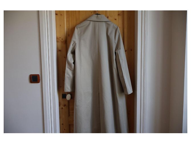 Trench coat bege em algodão COS - vista 3