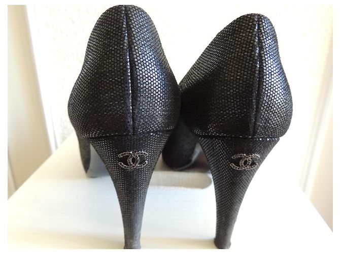 Chanel Galuchat Plateau-Pumps Schwarz - Ansicht 2
