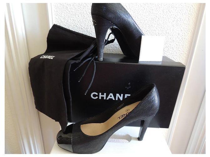 Chanel Galuchat Plateau-Pumps Schwarz - Ansicht 4