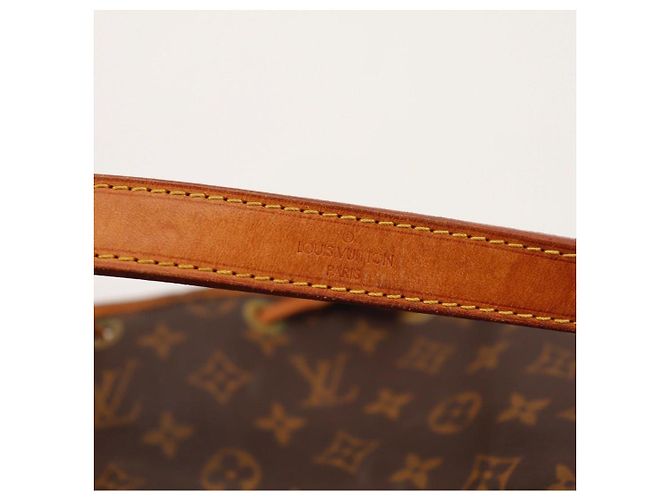 Louis Vuitton Monogram Noé Bolso Bucket Castaño Monograma - vista 12