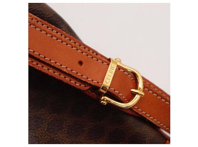 Céline Celine Bolsa Bucket em Lona Macadam Marrom - vista 11