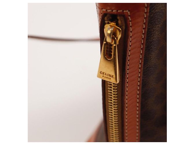 Céline Celine Bolsa Bucket em Lona Macadam Marrom - vista 9
