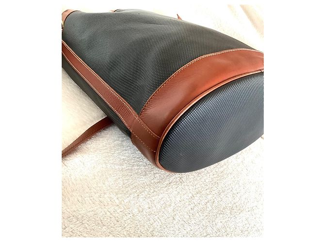 Longchamp Beuteltasche aus Leder und beschichtetem Canvas Braun Schwarz - Ansicht 9