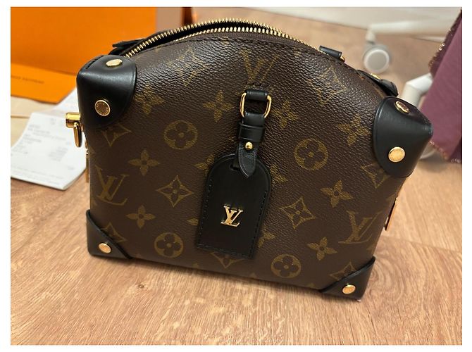 Petite Malle Louis Vuitton Monogram Soft Trunk kleine Schultertasche Braun Schwarz Gold hardware - Ansicht 19