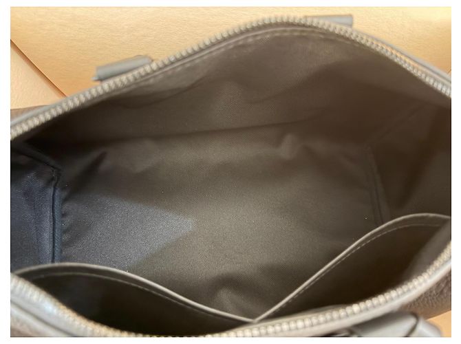 Louis Vuitton Keepall Bandoulière 35 Monogram Taurillon noir – M22765 – Fattura / Full Set Nero - vista 10