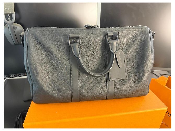 Louis Vuitton Keepall Bandoulière 35 Monogram Taurillon noir – M22765 – Fattura / Full Set Nero - vista 3