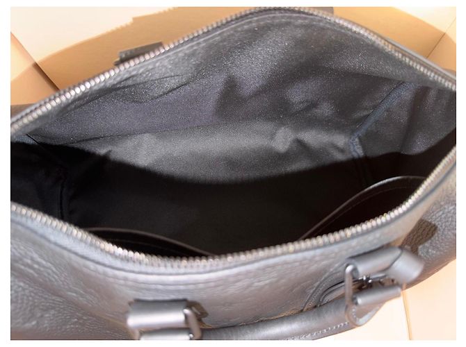 Louis Vuitton Keepall Bandoulière 35 Monogram Taurillon noir – M22765 – Fattura / Full Set Nero - vista 9