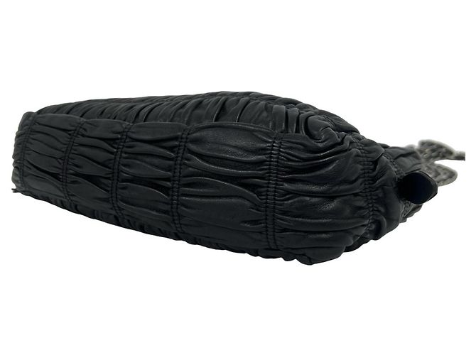 Bolsa de ombro Prada em couro preto - vista 8
