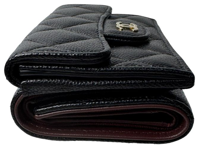 Portafoglio tri-fold Chanel Matelassé Caviar Skin Nero - vista 3
