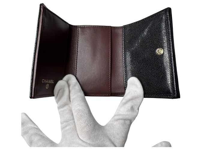 Portafoglio tri-fold Chanel Matelassé Caviar Skin Nero - vista 8