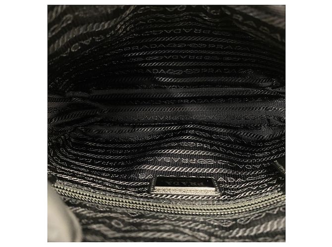 Saffiano Mini bolso de hombro Prada en negro - vista 9